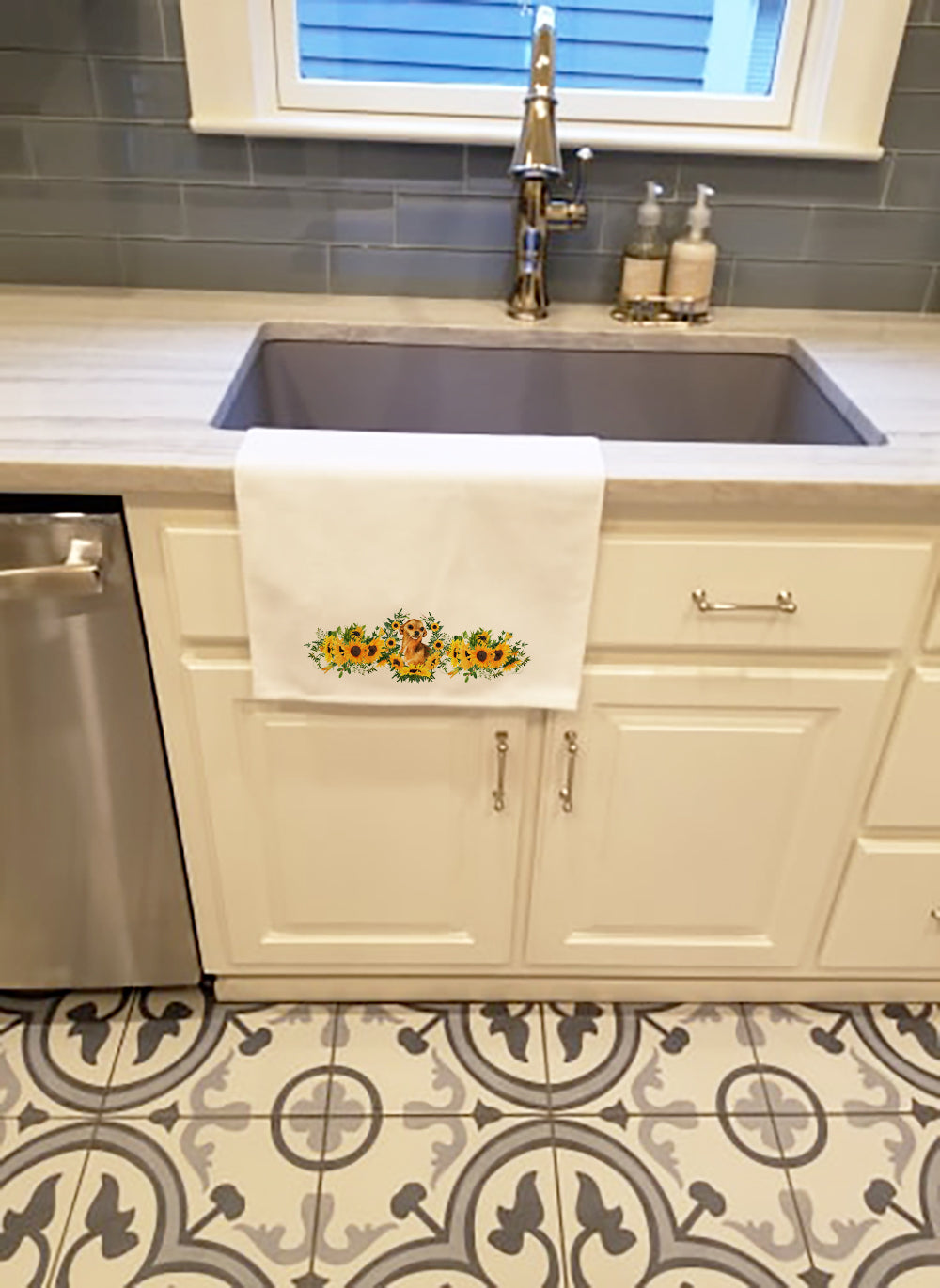 Chihuahua in Sunflowers Kitchen Towel Set of 2